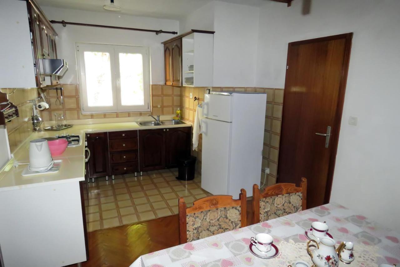 Apartments By The Sea Drasnice, Makarska - 5265 Bagian luar foto